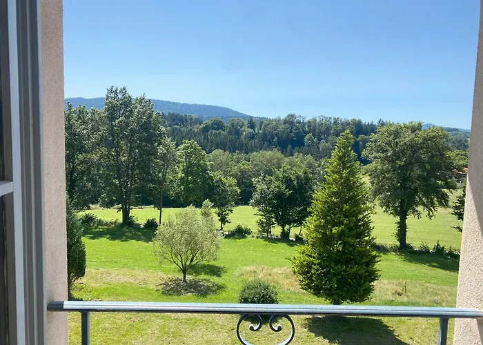 Le Grimaubois Апартаменты *